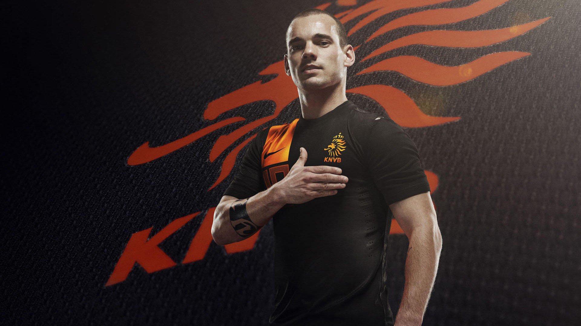 魔术师盛赞字母哥,全明星首发实至名归,雄鹿夺冠之路的领航者