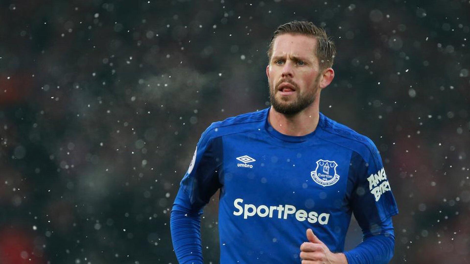 里夫斯蜕变湖人核心引擎 三巨头齐赞，他是我们的秘密武器